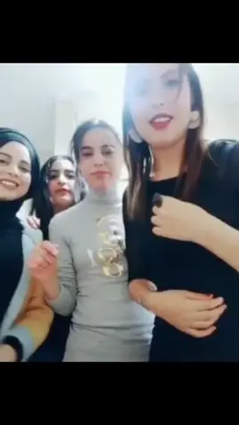 4X4 amine 🙏  #avridnsou9 #doublagekabyle #bejaia #tiziouzou #kabyle #kabylie #vocal #vocals #comedie #kabyledeparis #kabyledefrance #dz #pourtoii #femmekabyle #kabylegirl #chansonkabyle #dansekabyle #mariagekabyle @Avrid n Sou9 L'edimco 