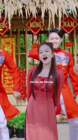 Ngọt ngào trao cái bắt tay...#vietfilm #ctmedia #utnhi #roinangcaily