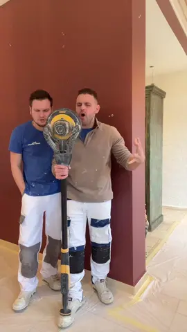 #pourtoi #peintre #collegue #duo #voice #cover #singer #song #myheart #anymore #chantier #boulot #mdr #funny #peinture #rigolade #marrant #abonnetoi #wow #ptdr #musique #trend #fyp #france #concert #chanson #chant #micro #chanter #voix 