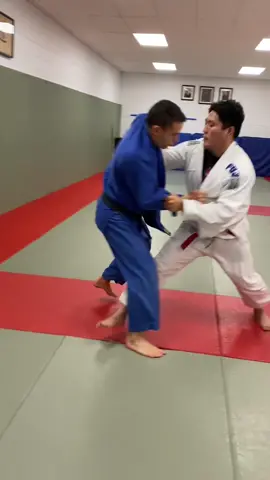The right moves to get the hand free and the job done #judo #judô #judolife #judofamily #judotraining #judoka #judothrow #nyc #newyork #sport #practice #training #martialarts #martialartist #mma #bjj #usa #foryou #fyp #foryoupage