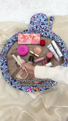 POV: You’ve found the perfect make up bag in 2023#makeupaddict #makeupbag #makeupbags #makeupstorage #makeupessentials #makeupaesthetic #bagsmart #bagsmartmakeupbag 