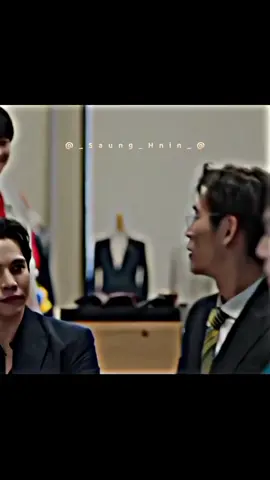 ဟိုကအကောင်းမေးတာကို ဘဲကြီးတွေရဲ့အကြည့်တွေက 