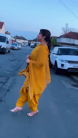 #sardari #foryou #fyp #punjabitiktok #suitlover 🧡