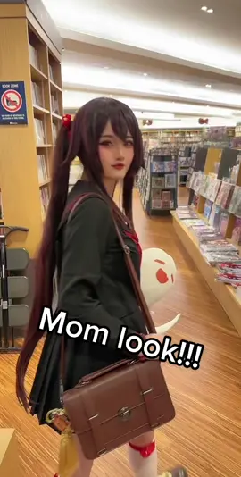 I wonder who is that >///< #GenshinImpact #genshin #genshinimpactcosplay #genshincosplay #sgcosplay #hutaocosplay #hutao #ganyu #ganyucosplay #xiaoyukiko 