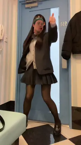 女子の自虐ネタに共感するのは辞めておきましょう・・・