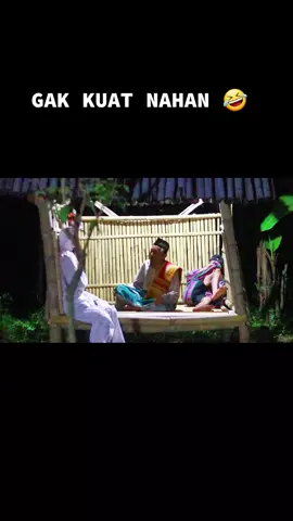 dilarang tertawa 🤣 #prankpocong #fypシ #SultanMakanSoNice #sutradarakampung #horror #lucu 