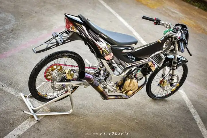 #streetbikeconceptproject🇹🇭 #raider150carb #mtvsuphanburi #thaiconcept #satriaf150 #tzph #satriafu #thaiconceptphilipines🇹🇭💯 #kingurimcarbon #aunpipe #thaiinspired #thaizonephilippines #raider150 #streetbikeconcept #fyp 