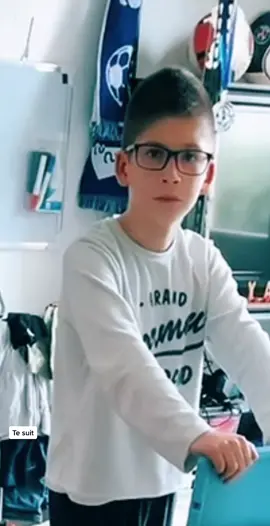 Le PAUVRE. 😰 Il est soulagé à la fin. 🤣 Viens vite nous suivre sur IN$TA : ➡️ JL.CARTIER ##humour##viral##fyp##prank##foryou##enfant 