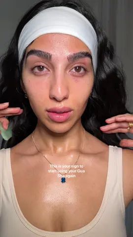 I feel like we collectively fell off but it makes a huge difference  #skincare #skincareroutine #guashatutorial #guasha #glowyskin 