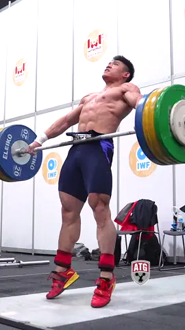 Li Dayin (89kg 🇨🇳) 150kg / 330lbs Snatch Slow Motion! #snatch #weightlifting #olympicweightlifting #slowmotion 