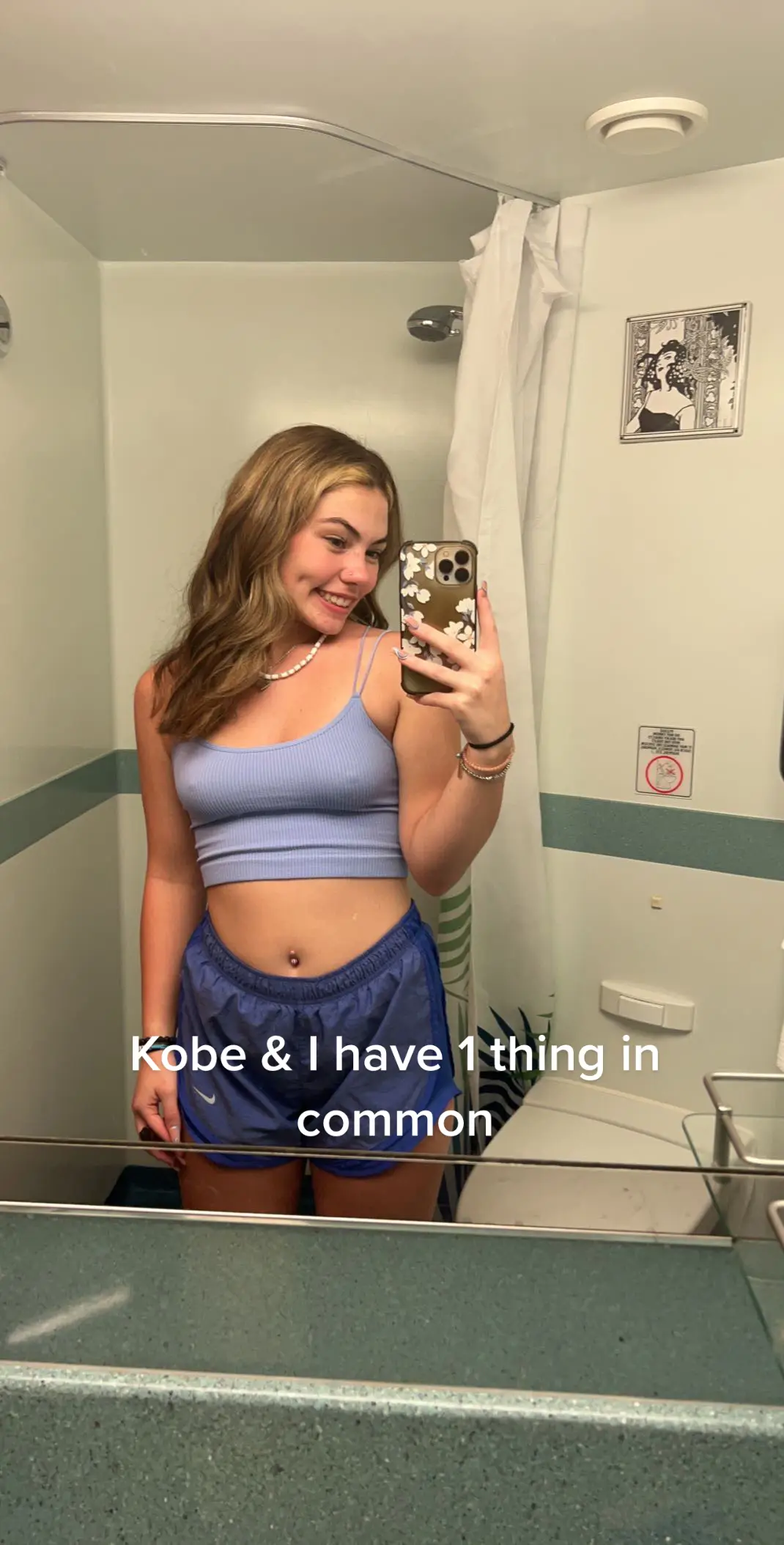 This is how this trend is making me feel ( also pls ignore my ugly ass hang)