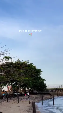 tryin' to get over you✌️#viralvideo #sadgirl #fypシ゚viral #fypシ゚viral🖤tiktok☆♡ #fypシ #storytime #jayapurahits_papua🇨🇺 