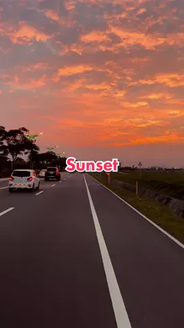 Chasing the sunset ⛅️  #RoadTrip #Sunset #Motorcycle #Life #SunsetLover #JanuaryDump #Relax #Chill #Clark #Pampanga 