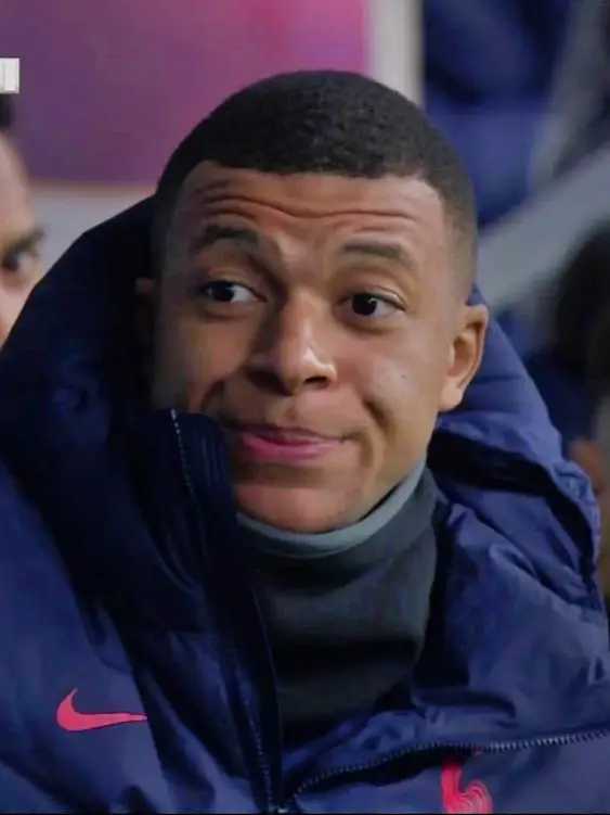 His facial expressions kill me  #mbappe #kylianmbappé #equipedefrance #mbappebutreal #mbappebestgoals #mbappegoat #kylianedit #kylianmbappeedit #kylianfunny #mbappefunny #mbappesus #mbappexgiroud #mbappexneymar #mbappexhakimi #mbappepsg #mbappepsg⚽ #parissaintgermain #mbappeparis #mbappefanx #franceworldcup #franceworldcup2018 #worldcup2018 #worldcup2022 #france2022 #francewc2018 #mbappehattrick #mbappegoals @psg 