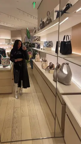 if you see meeee holla @ me 