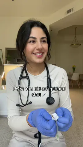 I thought it was a shot 💀 not a catheter that stays in your back .. #fyp #doctor #viral 