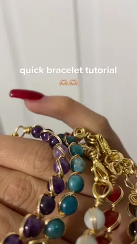 Quick bracelet tutorial! ✨#fyp #parati #wirewrappedjewelrytutorial #lasvegassmallbusinessowner #brokecollegestudent #etsy #uniquejewelrypieces #wirewrapping #crystaljewelry #wrappedbracelets #pequeñonegocio #handmadejewelry 