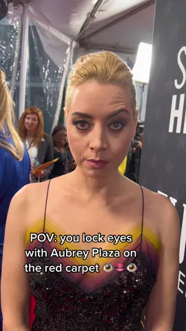 her wink definitely didn’t shortcircuit me 🥴 #criticschoiceawards #aubreyplaza #filmtok #thewhitelotus 