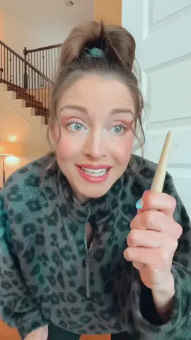 When kids play in moms makeup #didyoutouchmydrumset 