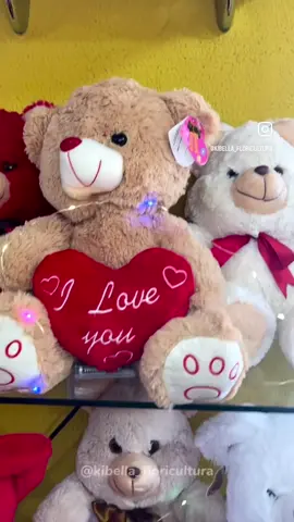 Procurando Urso de Pelúcia, com pelúcias importada, antialérgica e super fofinho? Os melhores Preços estão aqui na Kibella Floricultura!! Qual o seu preferido? 🧸💛 . . . #ursosdepelucia #ursodepelucia #ursoslindosdobrasil #surpresasromanticas #namorados #presenteperfeito 