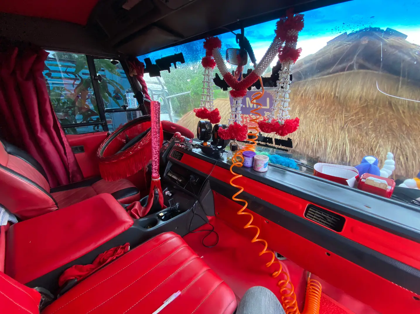 កុងសុី កុងសុី 🧧🧧#fyp #កាកឡានមកទៀតហើយមេមេ💚🇰🇭 #ឡានចាស់សុំរាប់អានផង🚛💗🥰🙏 