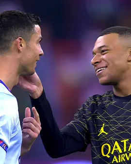 Living the dream… 😍 #mbappe #cristiano #ronaldo