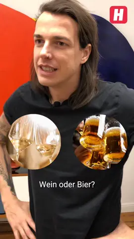 Marco Pogo: Wein oder Bier? 🍻 #heutezeitung #tageszeitungheute #politik #marcopogo #bierpartei #fyp #fürdich #foryou #foryoupage 