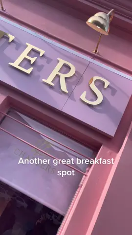 Chapters ilford #breakfastspot #londonblogger #hijabigirl #halalbreakfast #londonhalalfood #weekendvibe #enjoylifetiktok #familytim #foodislifeandlifeisfood #fyp #foryouoageoffiacal 