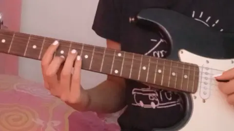 ROSÉ - Eyes closed (Halsey) #guitar #guitarra #blackpink #rosé #lisa #jennie #jisoo #eyesclosedrosecover #halsey #rosécover 