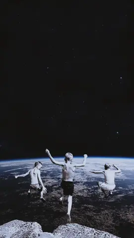 Enau • Negara Lucu #negaralucu #vibes #lirikvideo #lingkupjiwa #foryoupage #liriklagu #fyp #lirikaesthetic #trending #fypシ #lirikestetik #videooftheday 