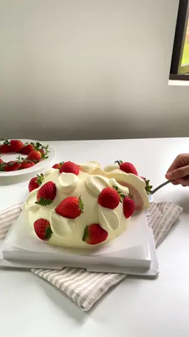 Replying to @فارهين Here u go my strawberry shortcake! 🍓  - Strawberry Shortcake: 2 large eggs 60ml (1/4 cup) milk 60ml (1/4 cup) vegetable oil  60g (1/2 cup) cake flour 10g strawberry powder (optional) 50g (1/4 cup) caster sugar A pinch of salt  *(This recipe is for 1 sheet of cake using 10”x11” tray, do prepare 2 sheets of cake using the same ingredients) Fillings & frosting: 500ml (2 cups) whipping cream 2 tbsp caster sugar Fresh strawberries  Strawberry jams  Featuring @Ameera Zaini Elena in Mauvelous