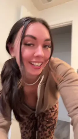 Shake sum @nlechoppamusic new song🎵