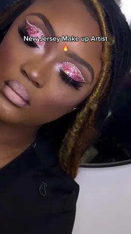 📍 Neptune City, NJ  Follow me on instagram @chavoynneartistry for full TUTORIAL on this Pink glitter Glam ✨ Link in bio to book 💕 #fyp #foryou #cutcrease #njmua #valentinesdaymakeup #bookme #fullglam