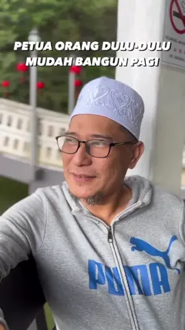 Petua bangun awal pagi : . 1) Sebelum tidur tepuk bantal untuk 3 kali 2) Lepastu niat untuk bangun pukul berapa . InsyaAllah bangun.. . . Kredit Video : TT baitulukhwah_ustazamier #bangunpagi #subuh #subuhberkah #fypシ #viral #fypage #alhamdulillah #subhanallah #allahuakhbar #syukurselalu #syukursentiasa #islamicpost #disiplin 