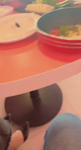 تعال#شوف ريوك الصباحي #ويه احلئ شخص #ع قلب#مطعم روز ميري#صعدوالفيديو💔😔ءء😂😂👑 