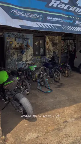 Squad @maximax apparel ramaikan drag purbalingga. 🚀 #maximaxapparel #maximaxgank  #zx25r #herex300 #sunmory #mxking #cjdwgank #etg  