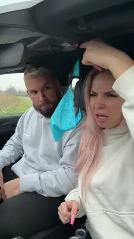 Omg SIE kennt das nicht😱??? #viral #fürdich #foryou #foryoupage #fy #fyp #funny #funnyvideos #couple #couplecomedy #comdey 