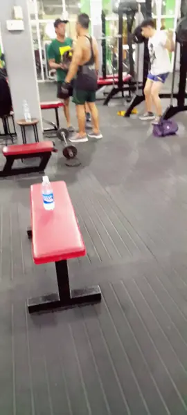 Aktivitas malamku 💪💪😁 #antaresgymsurabaya💪🏋‍♂️ 