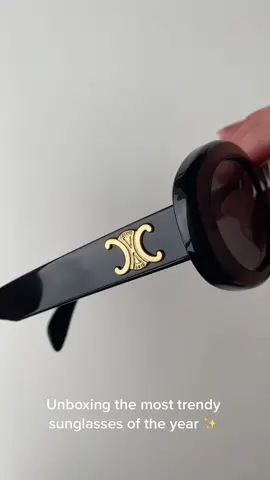 Unboxing the iconic Celine Triomphe sunglasses ✨ #celine #unboxing #unboxingsunglasess #celinesunglasses #celinetriomphe #enaimstore #fy #fyp 