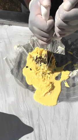 Todo o processo de fabricação dos nosso Gelato de Creme com adicional de Oreo 🍨🍪. . Que ter ter essa e outras delícias em seu eventos ou estabelecimento 🍨❤️ ? . WhatsApp: (22) 99291-1221 . #gelato #verão #creme #sorvetenachapa #sorvetedecreme #oreo #sol #sorvete #food #viral #crianças #festainfantil #casamento