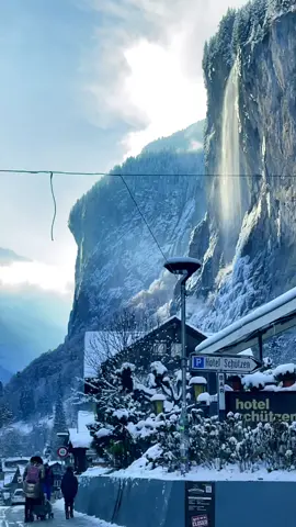 📍Lauterbrunenn🇨🇭#swissroads #switzerland #switzerlandnature #roadtrip #lauterbrunnen #jungfraujoch #verliebtindieschweiz #swissbeautiful #sisiswiss 