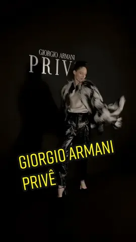 I’ve walked #GiorgioArmaniPrivé a few times over the years but this was my first time to have the honor of watching. Bravo to Mr. Giorgio Armani and the whole team, I loved the diamond harlequin theme ♦️ 🃏 