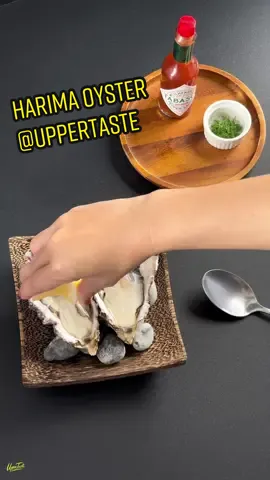 Harima Oyster หอยนางรมฮาริมะ 🦪 ส่งตรงจากทะเลญี่ปุ่น 🌊🇯🇵  . หอยนางรมพรหมจรรย์ อายุ 1 ปี เลี้ยงในทะเล Harima จังหวัดเฮียวโงะ บริเวณตะวันตกเฉียงใต้ของประเทศญี่ปุ่น เลือกคัดสรรเฉพาะหอยนางรมที่ยังไม่เคยผ่านการมีไข่มาก่อน ทำให้หอยจากอ่าว Harima มีความอุดมสมบูรณ์ด้วยสารอาหารเต็มเปี่ยม และมีเนื้อนุ่ม อวบแน่นเต็มฝา รสชาติสดหวานไม่เหมือนใคร . สำหรับวันเสาร์ อาทิตย์ และวันหยุดเทศกาล แนะนำให้จองล่วงหน้าก่อน 16:00 น. ของวันที่ท่านจะจอง (เพราะหลังเวลา 16:00 น. ของวันที่ท่านจองโต๊ะอาจเต็มได้นะคะ) . Google map 🚗💨 https://goo.gl/maps/A45u5UjxfQHfaQ3y6 . 🕙 | Tue-Fri 11:30 - 21:30 hrs (Last order 21.00 hrs) 👨🏽‍🍳 | Multi Cuisine Restaurant 📍 | Ayutthaya (Bang Pa-In) 📞 | 094-673-7884 . #Up#UpperTastea#HarimaOysterอร#อร่อยบอกต่อ้#ร้านอาหารอร่อย้านอาหารอยุธยา