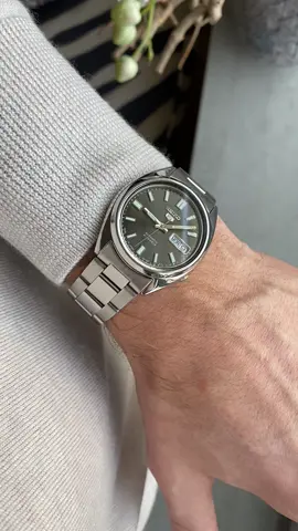 The Japan made SNXS79J1. Now with some music @fmb.watch 😂😂 #watchesoftiktok #seiko #snxs79 #snxs79j1  #seiko5 #seikosnxs79 #wristroll #wristcheck #wristrollwednesday #polscontrole #watchfam  #watchaddict #watchcollector #mensstyle #mensfashion #watchmania #fyp 