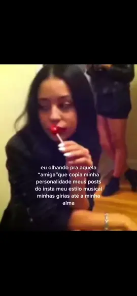 why you só obsessed with me ? 🤣