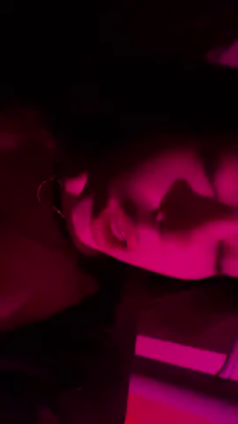 Wanna be my valentine 🤷🏻‍♀️