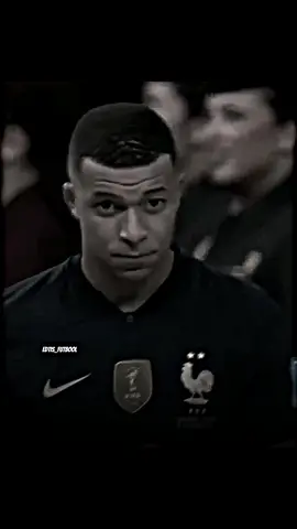 Mbappé:(    #edtis_futbool #2022 #final #mbappe #francia #leyenda #sad 