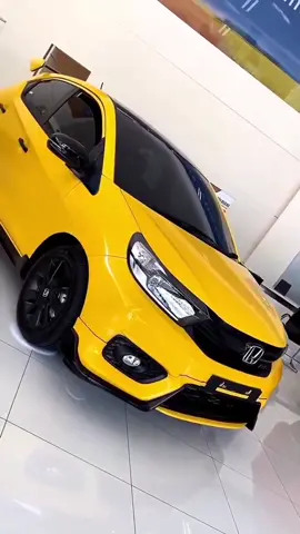 Ready 𝐁𝐑𝐈𝐎 𝐑𝐒 𝐔𝐫𝐛𝐚𝐧𝐢𝐭𝐞 cvt warna yellow. Kredit mulai DP 28JT'AN. Info mobil 𝐇𝐎𝐍𝐃𝐀 hubungi 𝐇𝐄𝐑𝐘 (Sales Consultant) 📱082240849969 /08563207771 (ada WA) #honda #hondabrio #hondabrv #hondacrv #hondahrv #hondacity #heryhonda #heryhondapacific #hondapacifickediri #2023 #tkwhongkong #tkwsingapore #tkwtaiwan #tkw #tki #tkikorea 