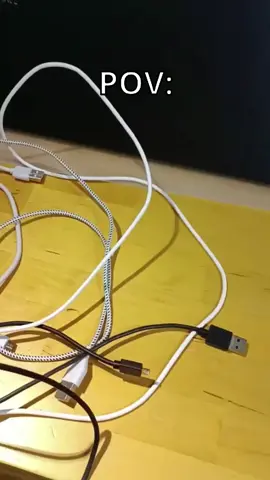 #tiktokmademebuyit #amazonfinds #fy #fyp #foryou #foryoupage #cable #cablemanagement #cableholder #cableholders #kabel #kabelsalat 