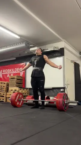 717LBS / 325KG ❤️‍🔥 #gym #fyp 